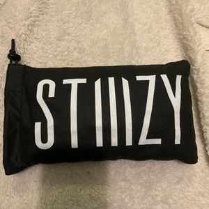 Stizzy pipe case and lighter